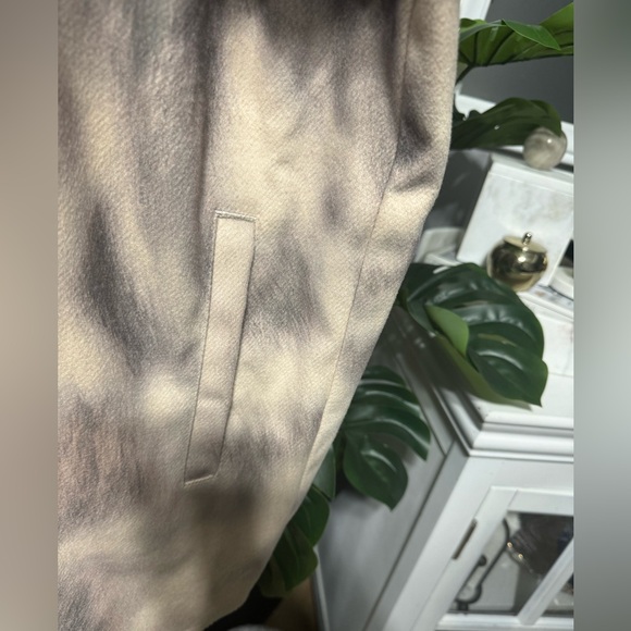 Express Printed Brushed Twill Shacket NWT size XL - Picture 7 of 9